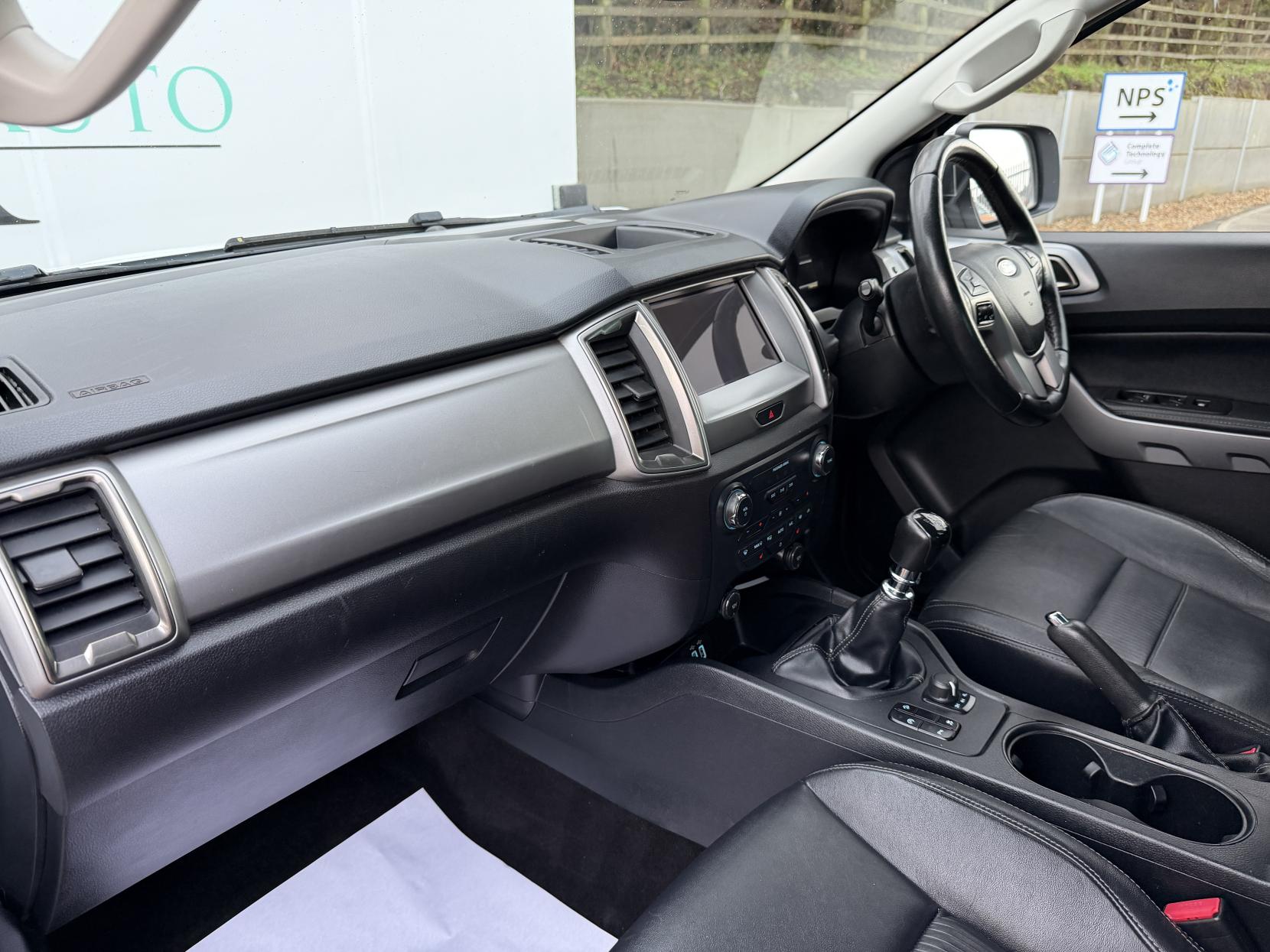 Ford Ranger 2.0 EcoBlue Limited Pickup Double Cab 4dr Diesel Manual 4WD Euro 6 (s/s) (170 ps)