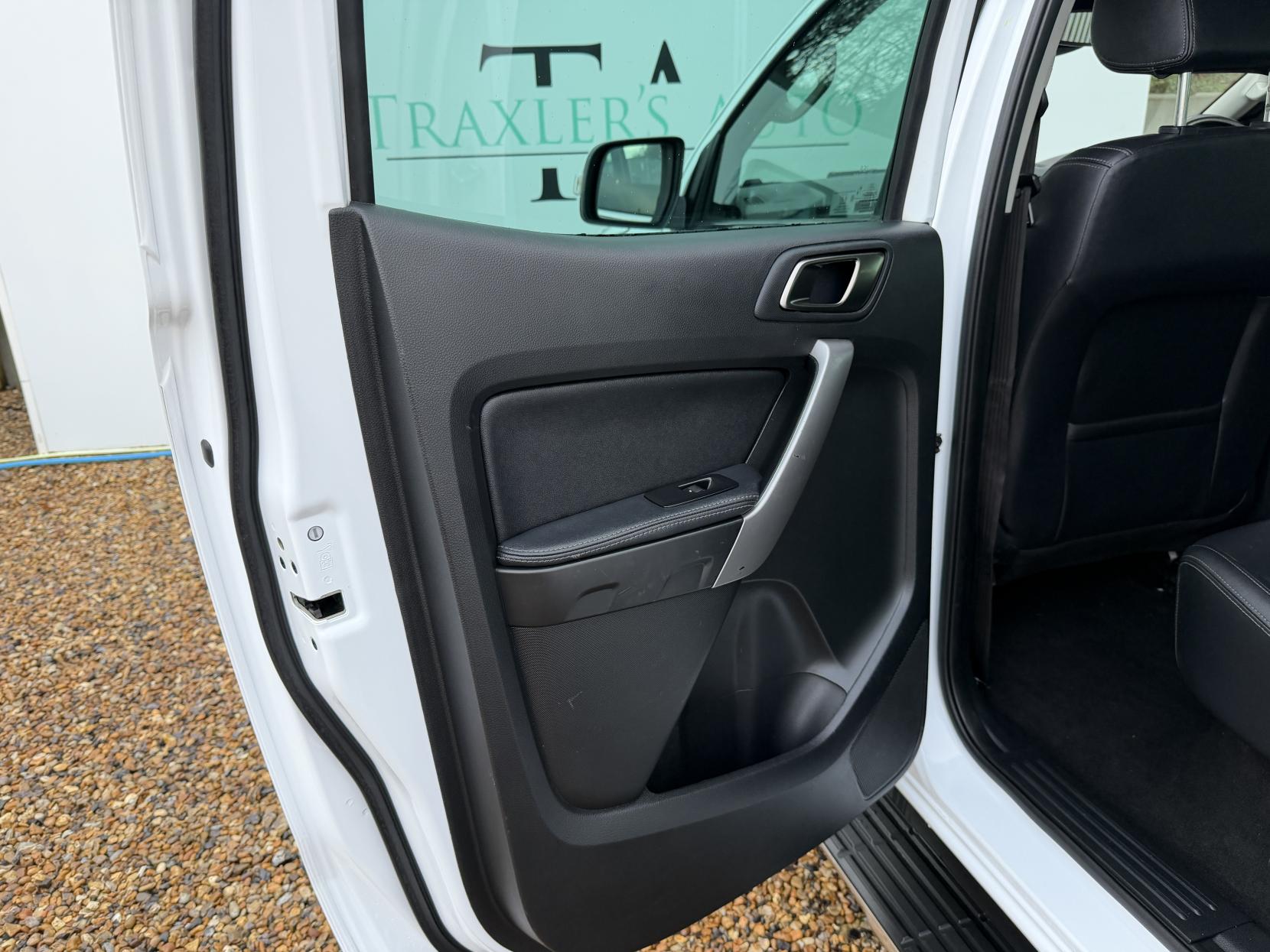 Ford Ranger 2.0 EcoBlue Limited Pickup Double Cab 4dr Diesel Manual 4WD Euro 6 (s/s) (170 ps)