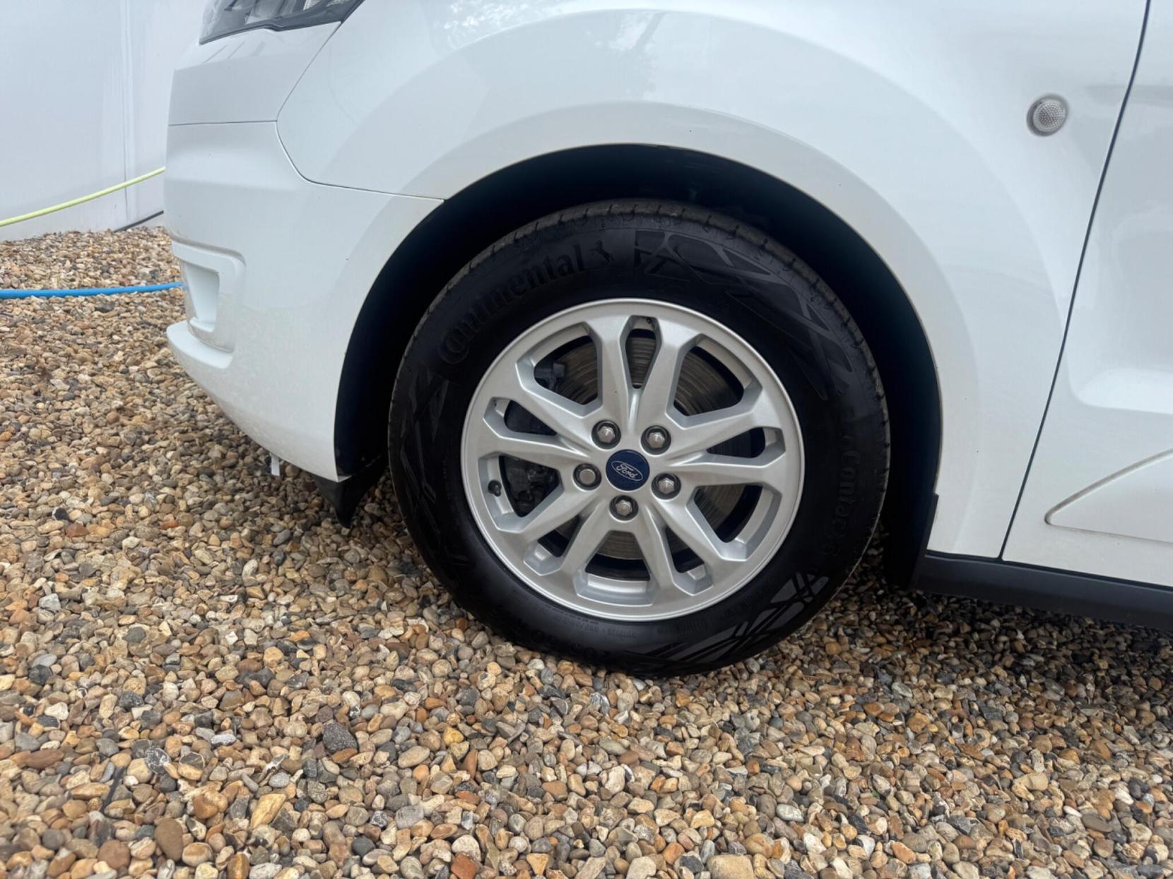 Ford Transit Connect 1.5 250 EcoBlue Limited L2 Euro 6 (s/s) 5dr