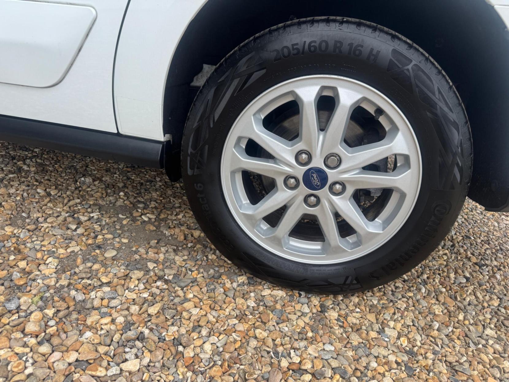 Ford Transit Connect 1.5 250 EcoBlue Limited L2 Euro 6 (s/s) 5dr