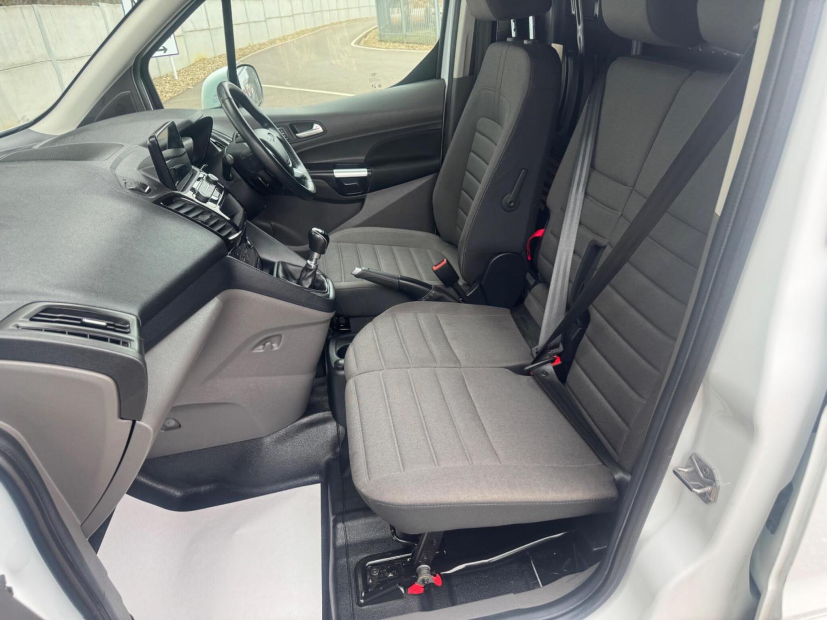 Ford Transit Connect 1.5 250 EcoBlue Limited L2 Euro 6 (s/s) 5dr