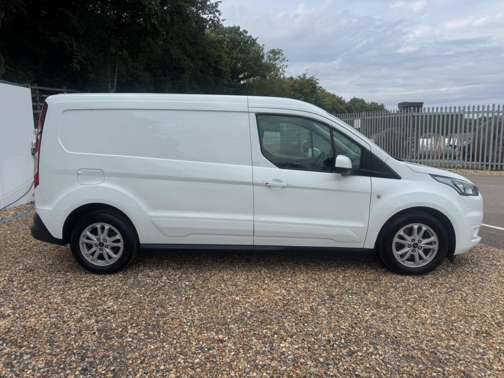 Ford Transit Connect 1.5 250 EcoBlue Limited L2 Euro 6 (s/s) 5dr