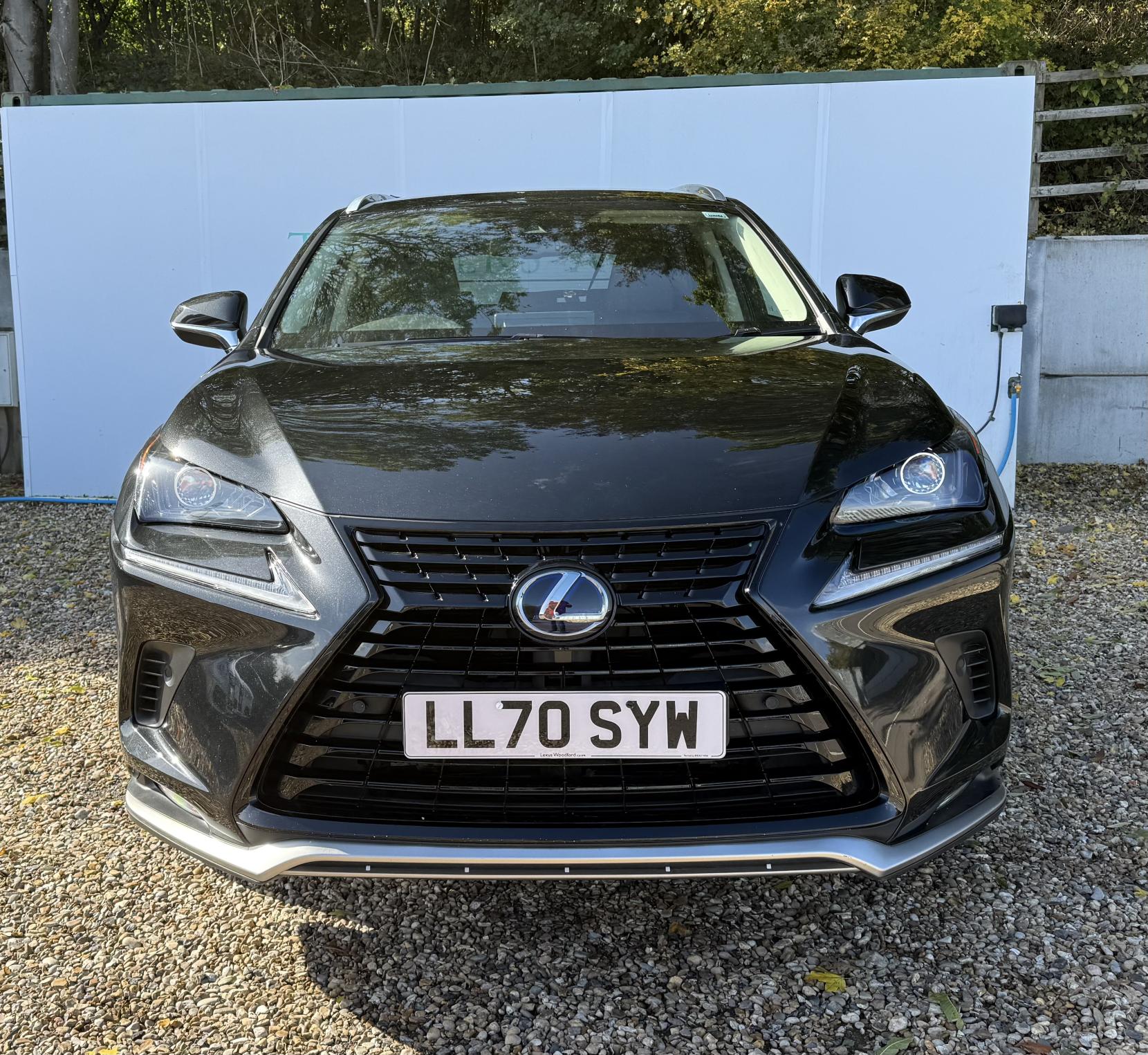 Lexus NX 2.5 300h GPF SUV 5dr Petrol Hybrid E-CVT 4WD Euro 6 (s/s) (197 ps)
