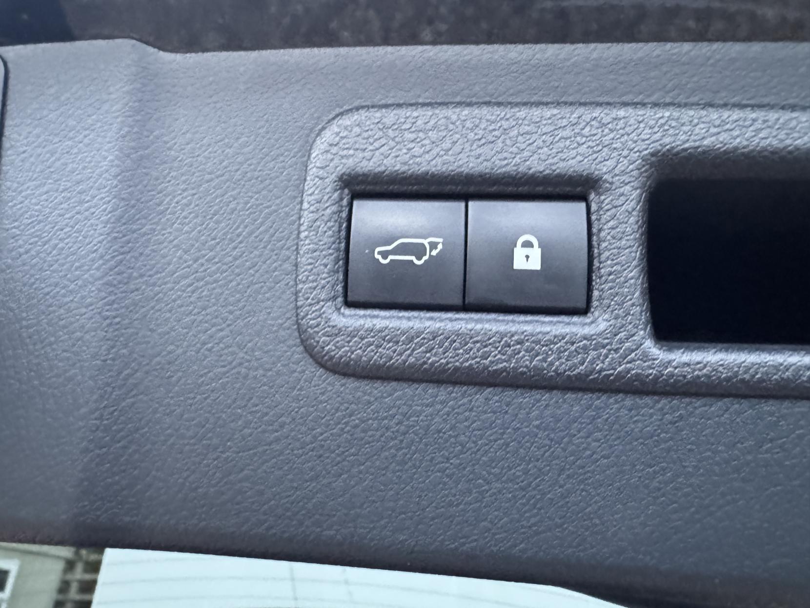 Lexus NX 2.5 300h GPF SUV 5dr Petrol Hybrid E-CVT 4WD Euro 6 (s/s) (197 ps)