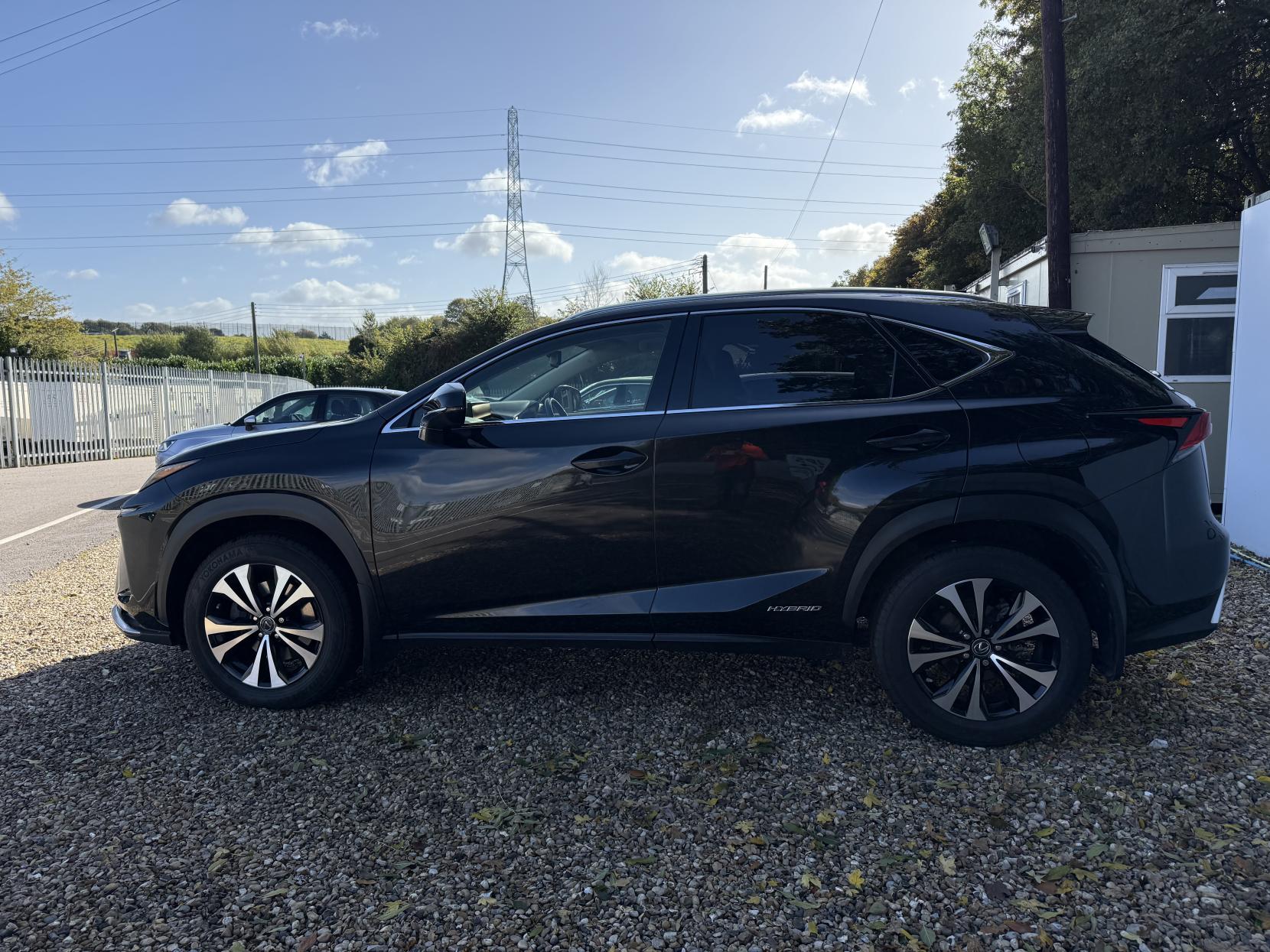 Lexus NX 2.5 300h GPF SUV 5dr Petrol Hybrid E-CVT 4WD Euro 6 (s/s) (197 ps)