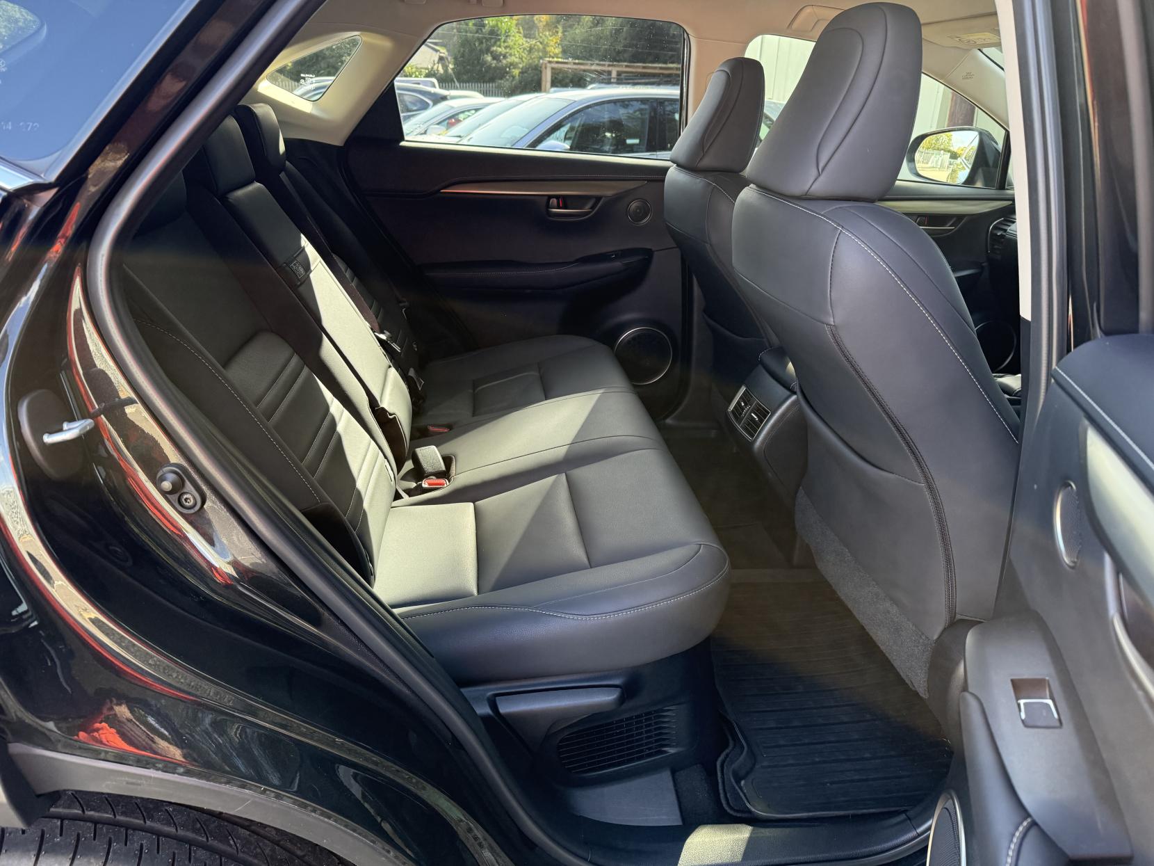 Lexus NX 2.5 300h GPF SUV 5dr Petrol Hybrid E-CVT 4WD Euro 6 (s/s) (197 ps)