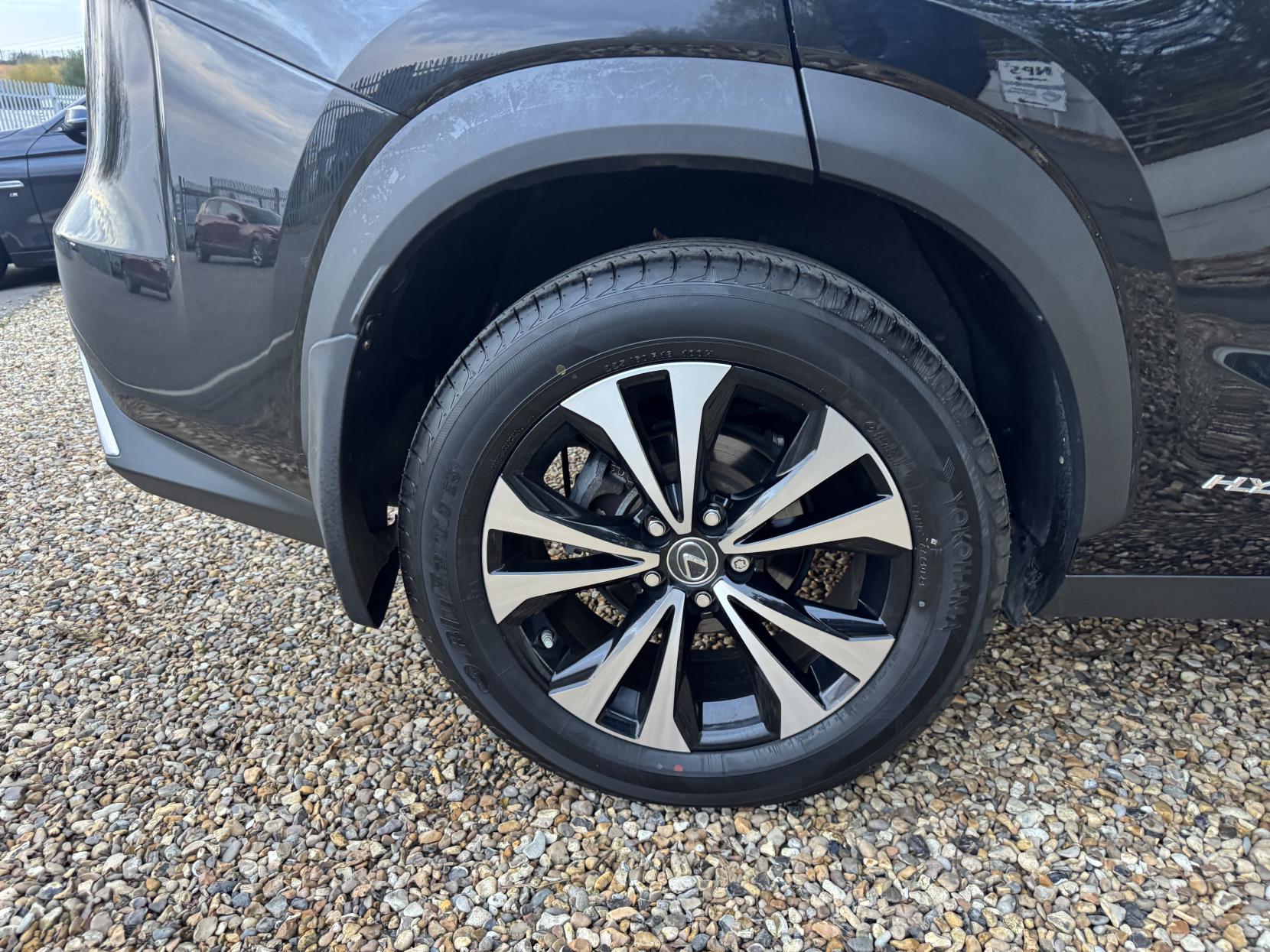 Lexus NX 2.5 300h GPF SUV 5dr Petrol Hybrid E-CVT 4WD Euro 6 (s/s) (197 ps)