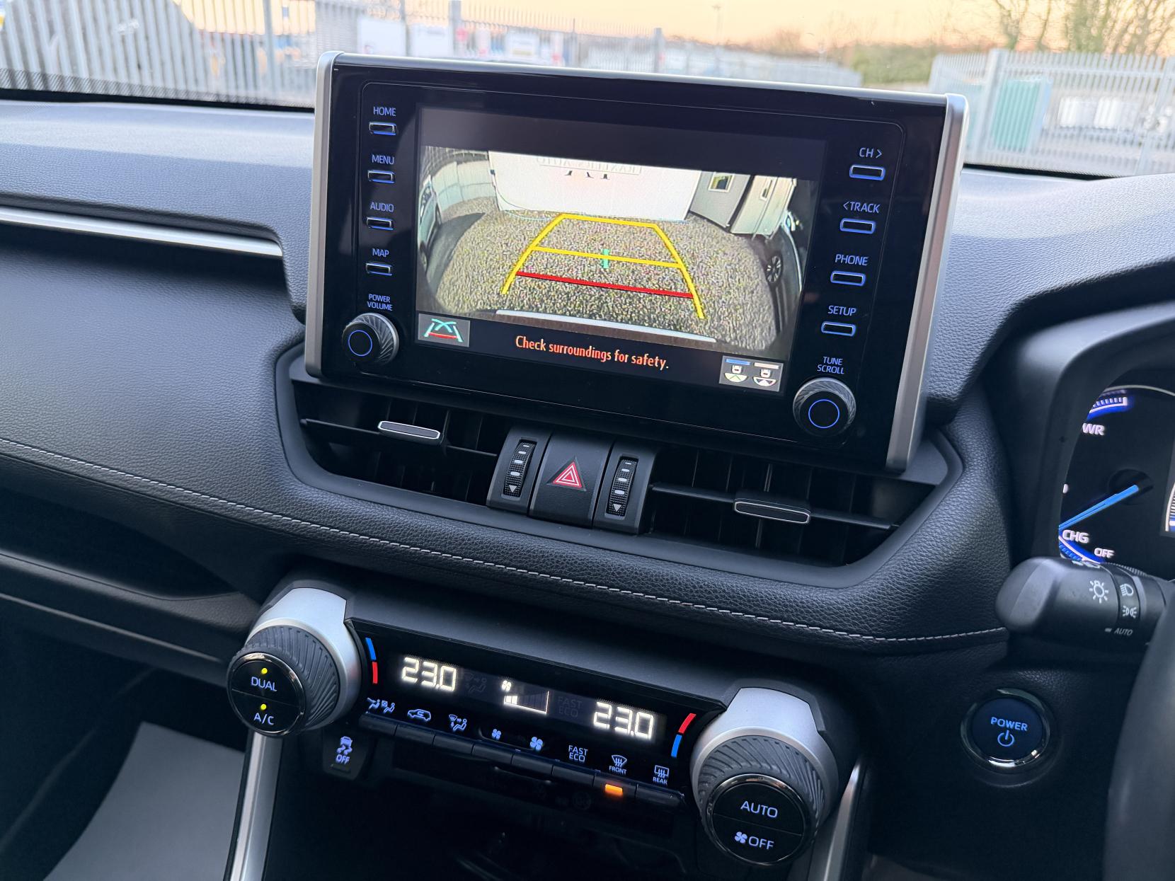 Toyota RAV4 2.5 VVT-h Design SUV 5dr Petrol Hybrid CVT 4WD Euro 6 (s/s) (222 ps)