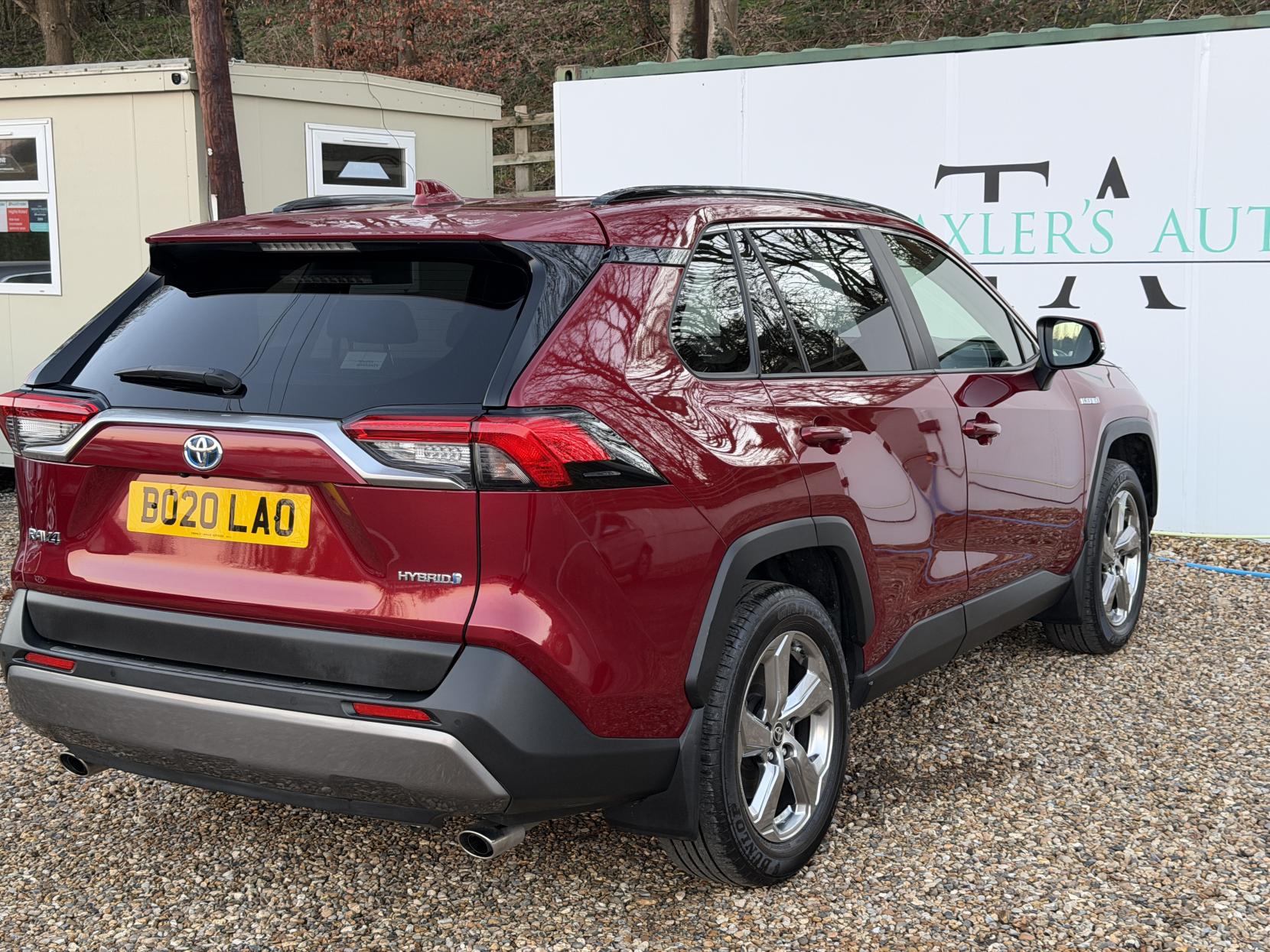 Toyota RAV4 2.5 VVT-h Design SUV 5dr Petrol Hybrid CVT 4WD Euro 6 (s/s) (222 ps)