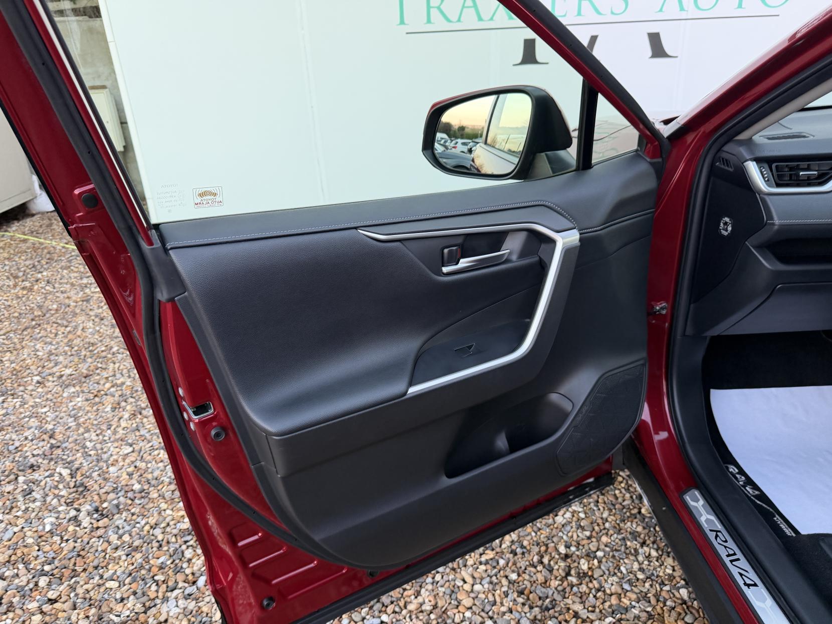 Toyota RAV4 2.5 VVT-h Design SUV 5dr Petrol Hybrid CVT 4WD Euro 6 (s/s) (222 ps)