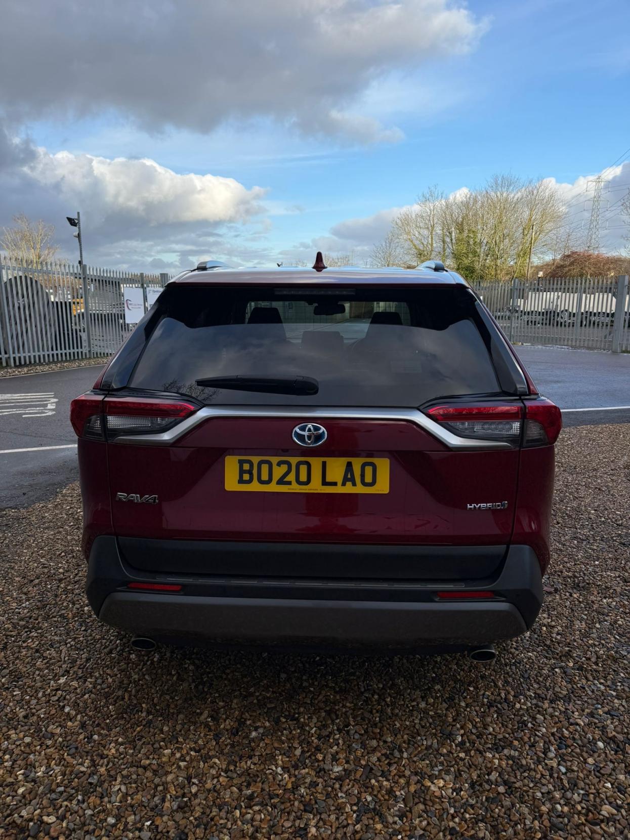 Toyota RAV4 2.5 VVT-h Design SUV 5dr Petrol Hybrid CVT 4WD Euro 6 (s/s) (222 ps)