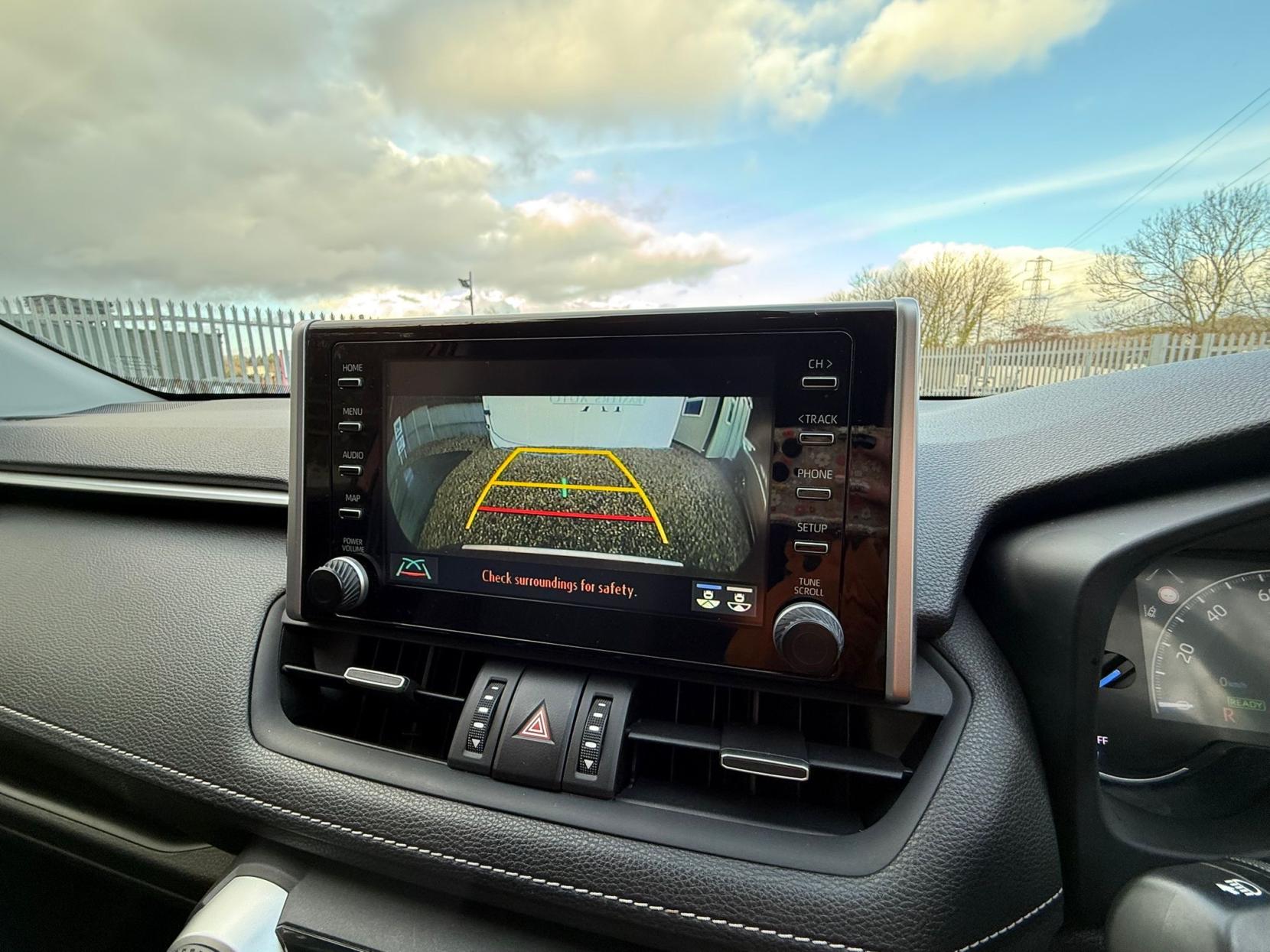 Toyota RAV4 2.5 VVT-h Design SUV 5dr Petrol Hybrid CVT 4WD Euro 6 (s/s) (222 ps)