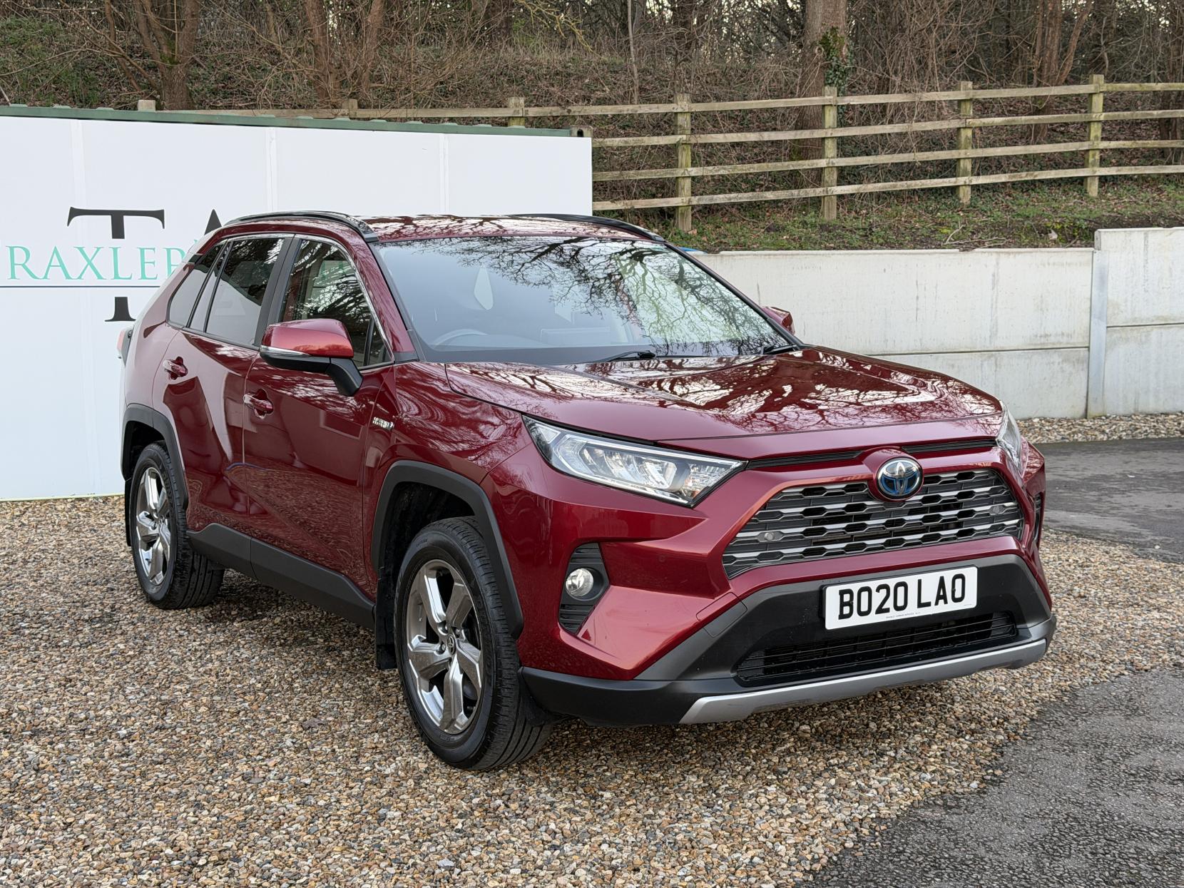 Toyota RAV4 2.5 VVT-h Design SUV 5dr Petrol Hybrid CVT 4WD Euro 6 (s/s) (222 ps)