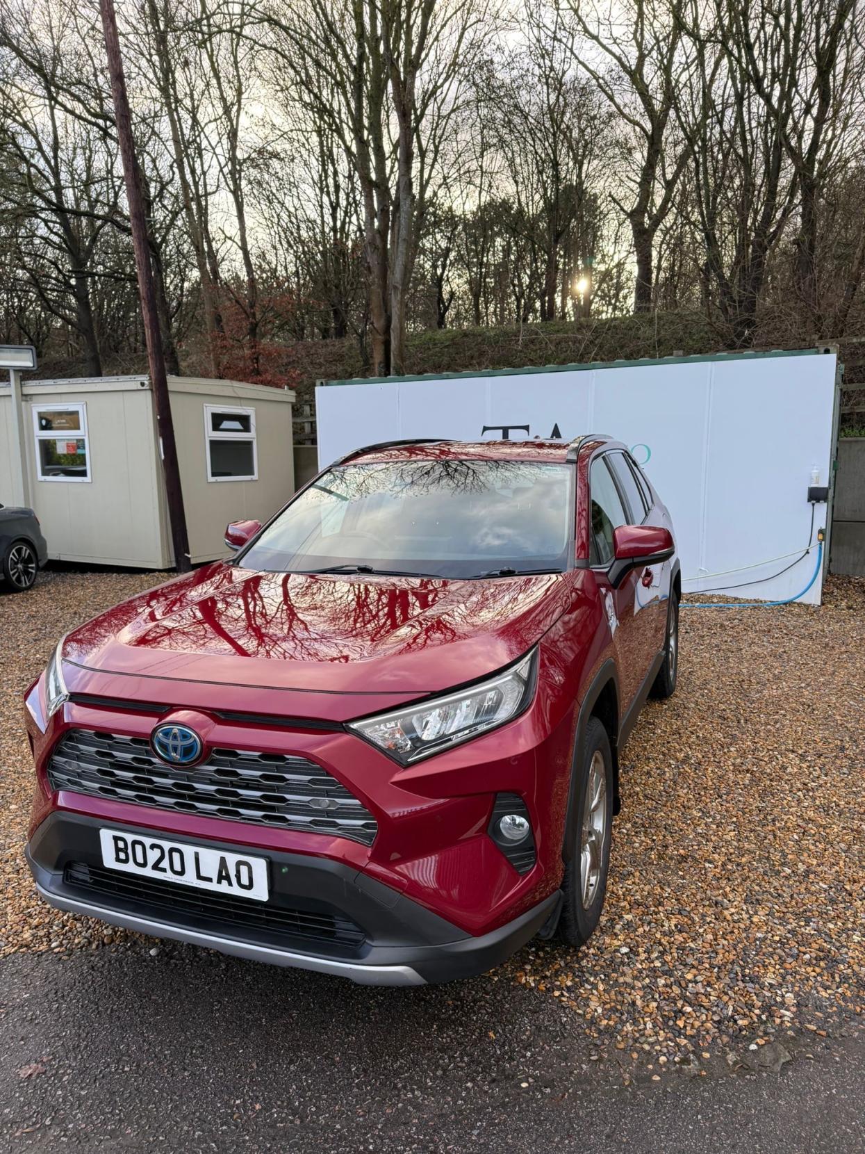 Toyota RAV4 2.5 VVT-h Design SUV 5dr Petrol Hybrid CVT 4WD Euro 6 (s/s) (222 ps)