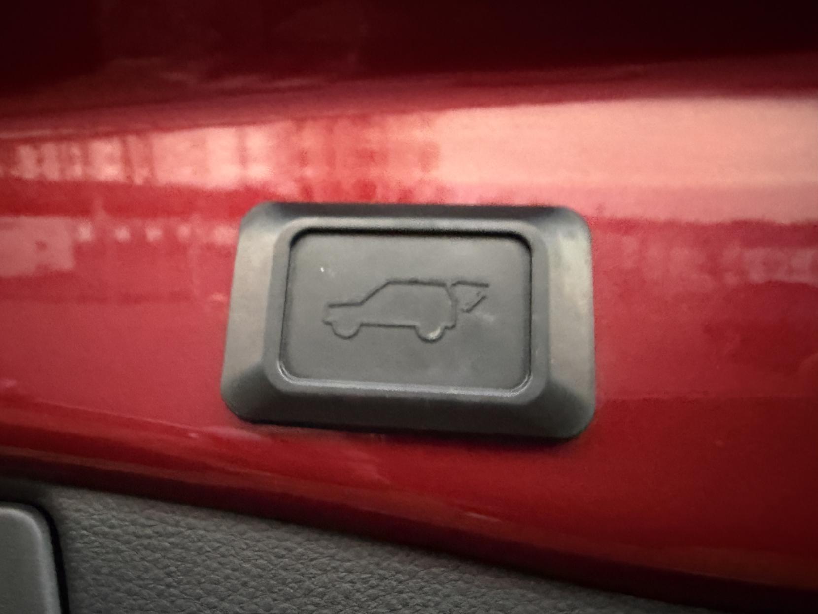 Toyota RAV4 2.5 VVT-h Design SUV 5dr Petrol Hybrid CVT 4WD Euro 6 (s/s) (222 ps)