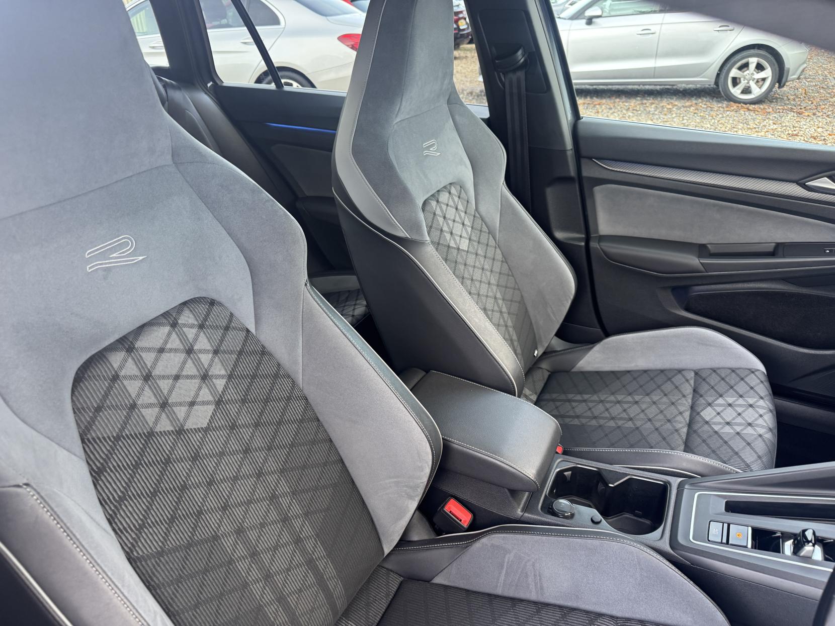 Volkswagen Golf 1.5 eTSI MHEV R-Line Estate 5dr Petrol Hybrid DSG Euro 6 (s/s) (150 ps)