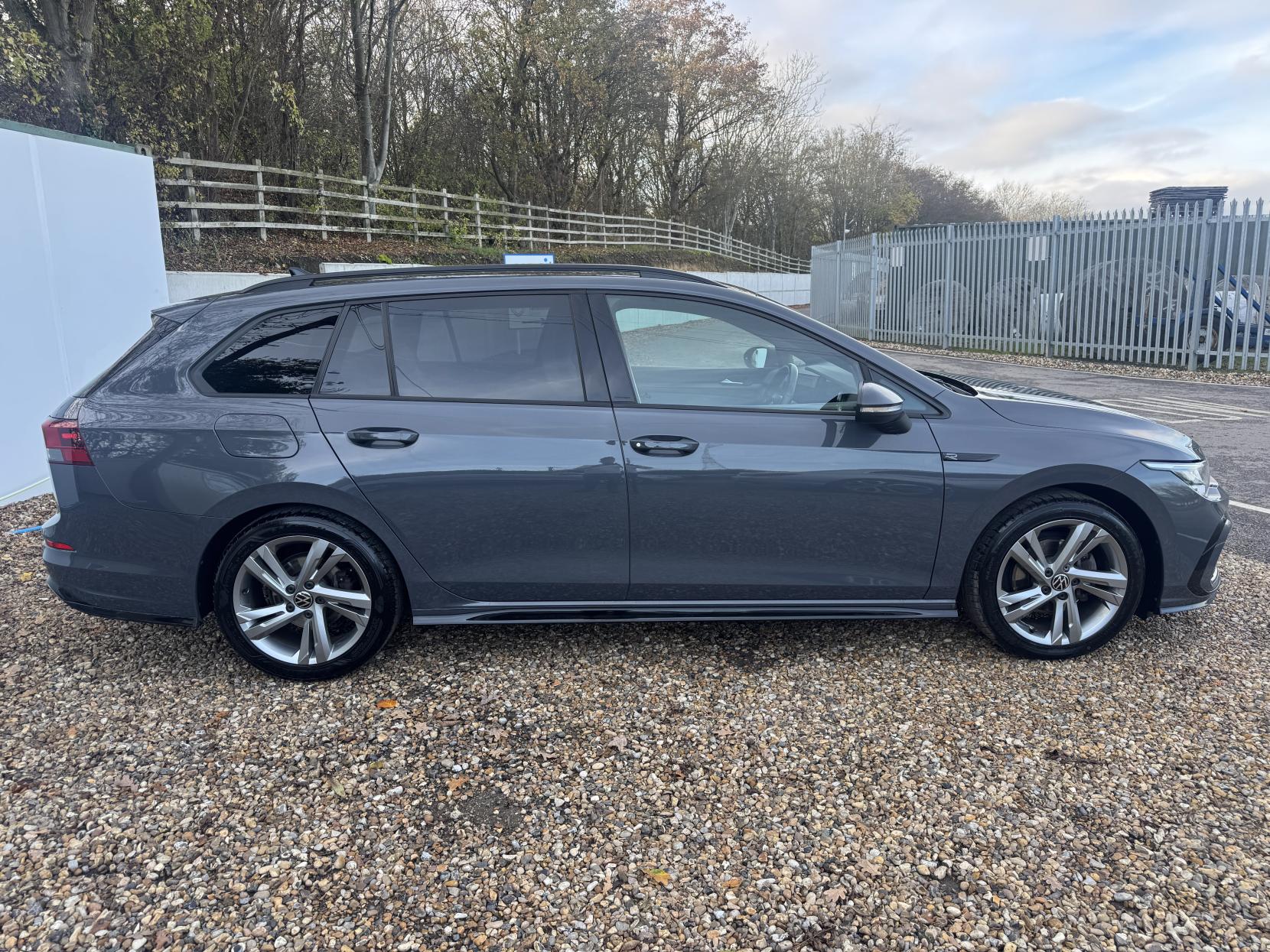 Volkswagen Golf 1.5 eTSI MHEV R-Line Estate 5dr Petrol Hybrid DSG Euro 6 (s/s) (150 ps)