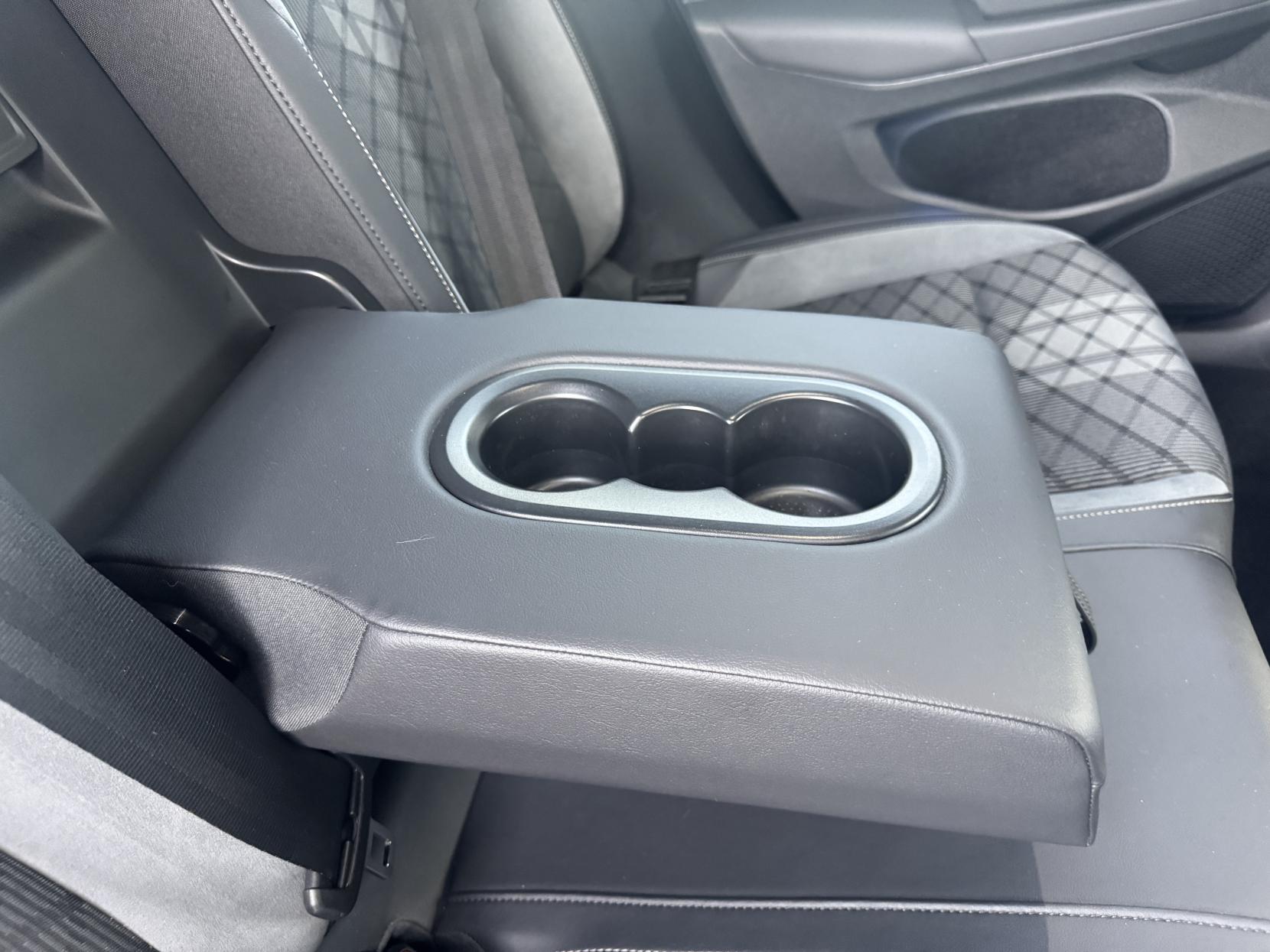 Volkswagen Golf 1.5 eTSI MHEV R-Line Estate 5dr Petrol Hybrid DSG Euro 6 (s/s) (150 ps)