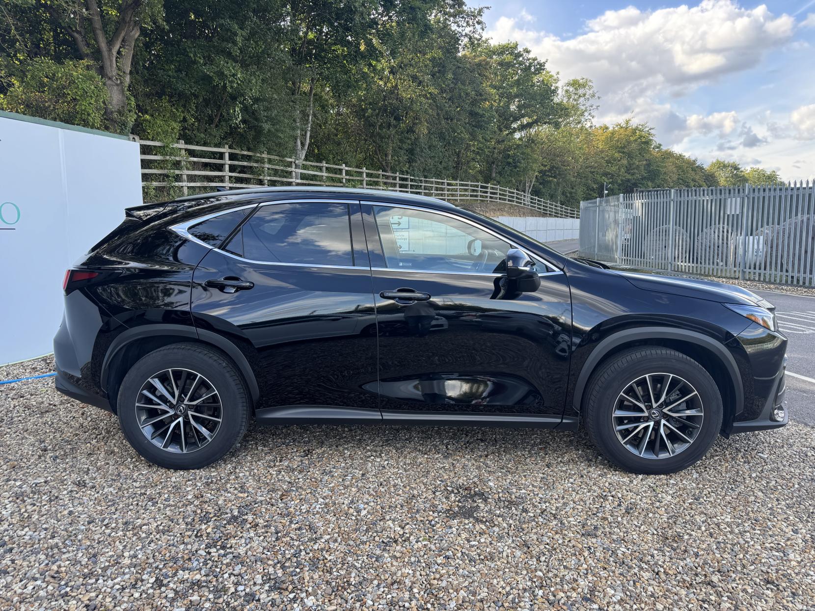 Lexus NX 2.5 350h SUV 5dr Petrol Hybrid E-CVT 4WD Euro 6 (s/s) (245 ps)