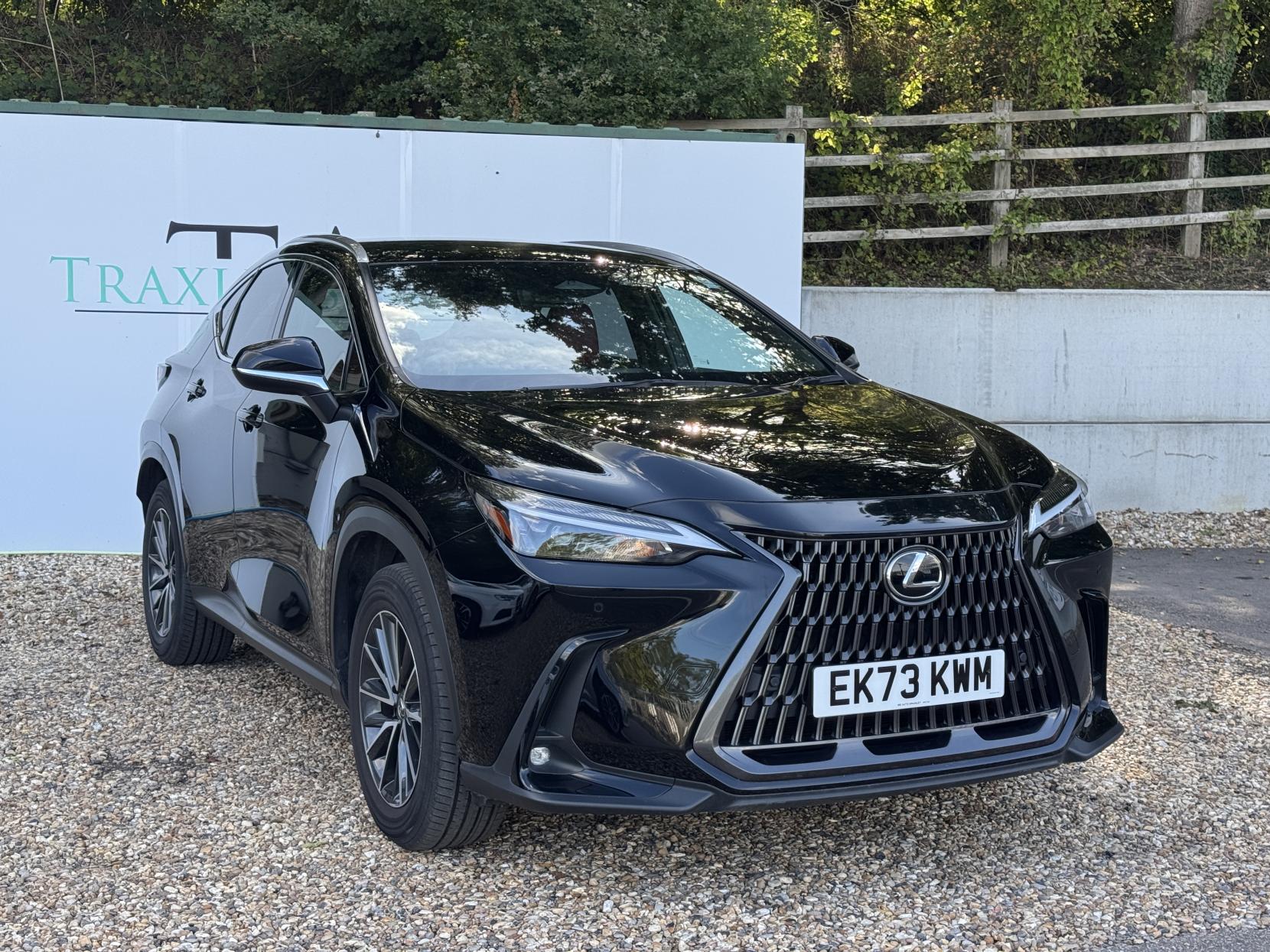 Lexus NX 2.5 350h SUV 5dr Petrol Hybrid E-CVT 4WD Euro 6 (s/s) (245 ps)