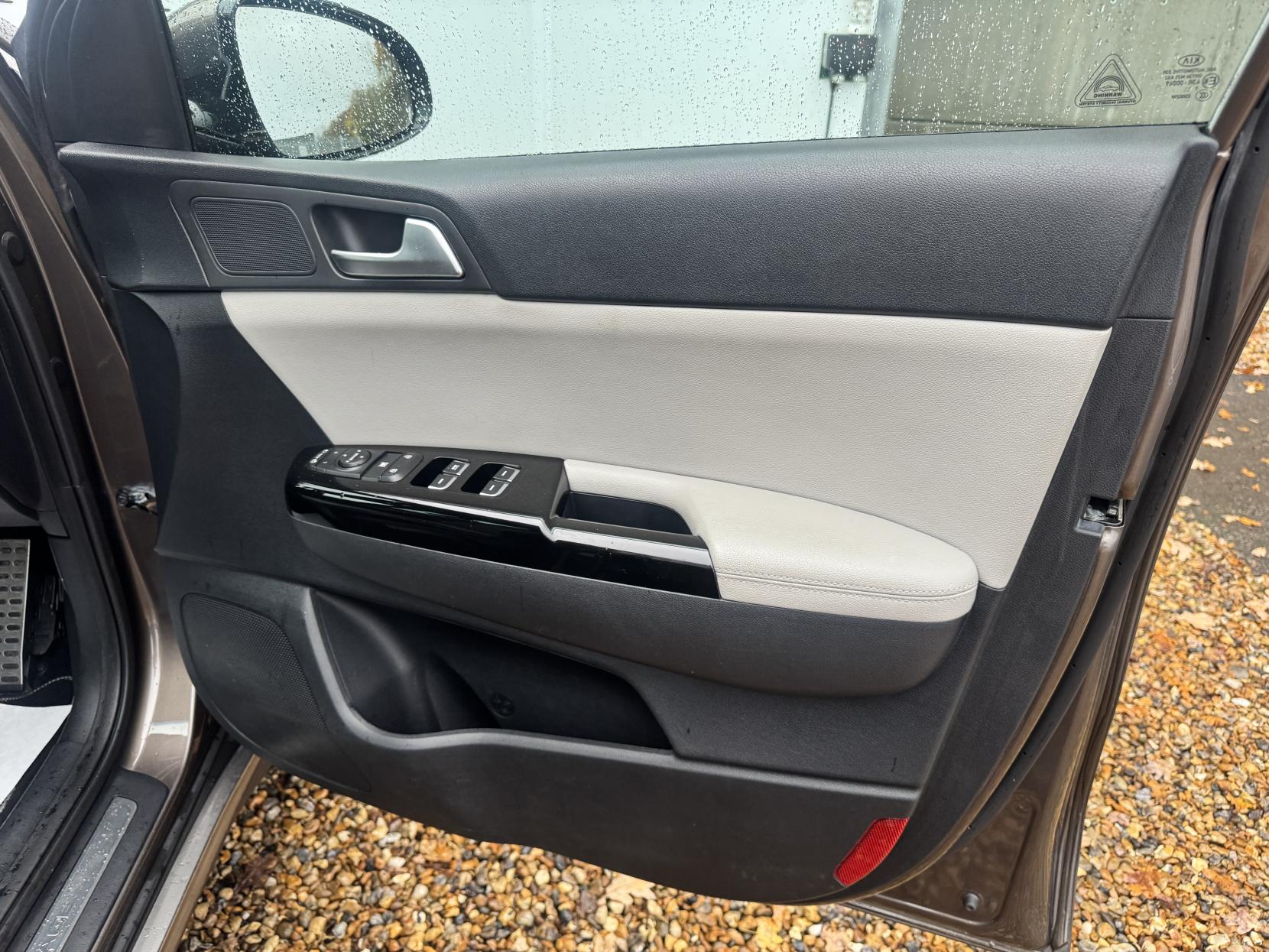 Kia Sportage 1.7 CRDi GT-Line SUV 5dr Diesel Manual Euro 6 (s/s) (114 bhp)