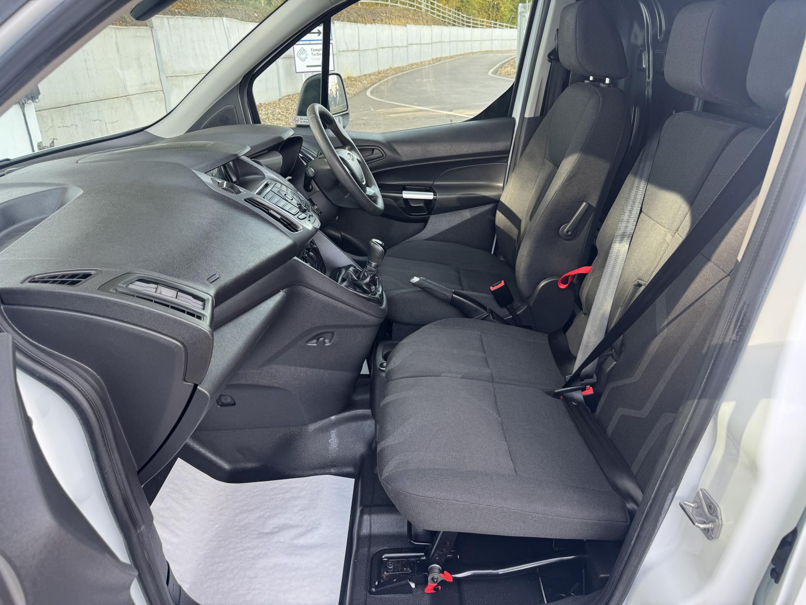 Ford Transit Connect 1.5 TDCi 220 Trend Panel Van 5dr Diesel Manual L1 H1 (124 g/km, 99 bhp)