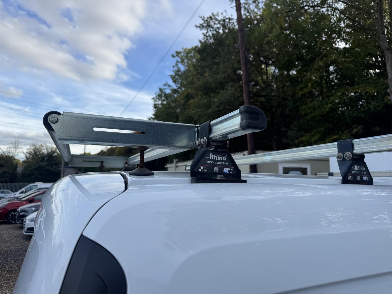 Ford Transit Connect 1.5 TDCi 220 Trend Panel Van 5dr Diesel Manual L1 H1 (124 g/km, 99 bhp)