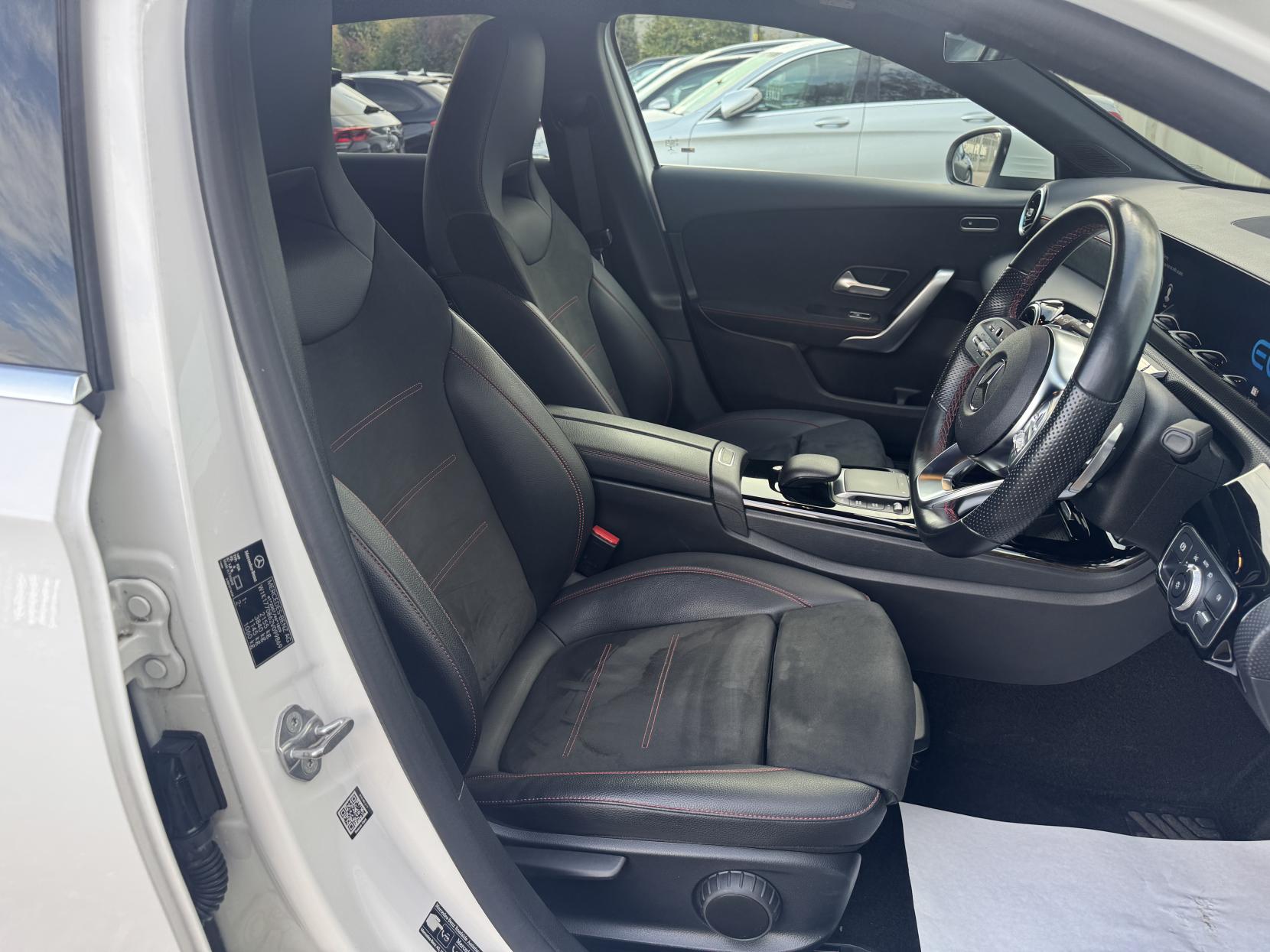 Mercedes-Benz A Class 1.3 A250e 15.6kWh AMG Line (Executive) Hatchback 5dr Petrol Plug-in Hybrid 8G-DCT Euro 6 (s/s) (218 ps)