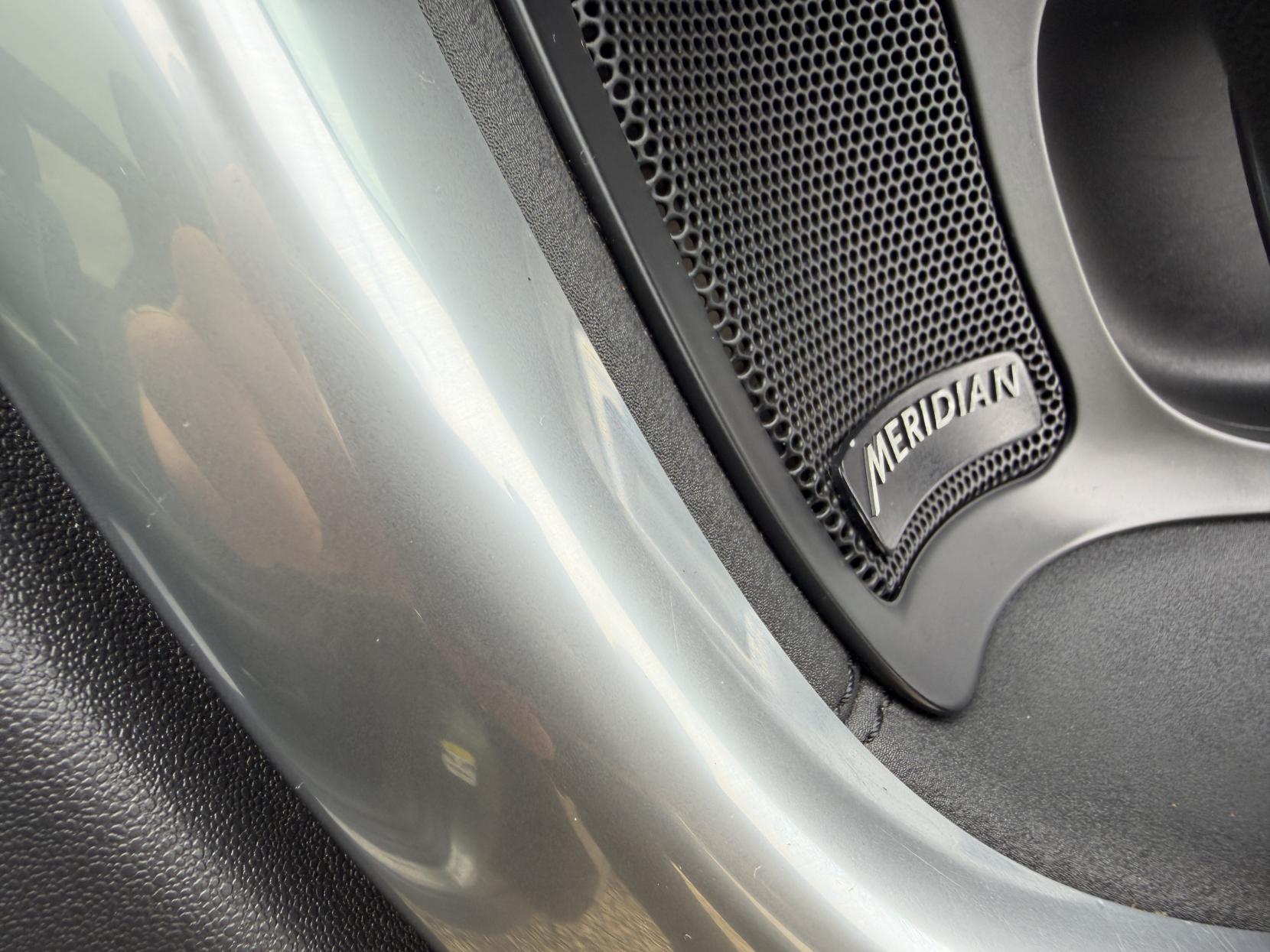 Land Rover Discovery Sport 2.0 TD4 HSE Black SUV 5dr Diesel Auto 4WD Euro 6 (s/s) (180 ps)