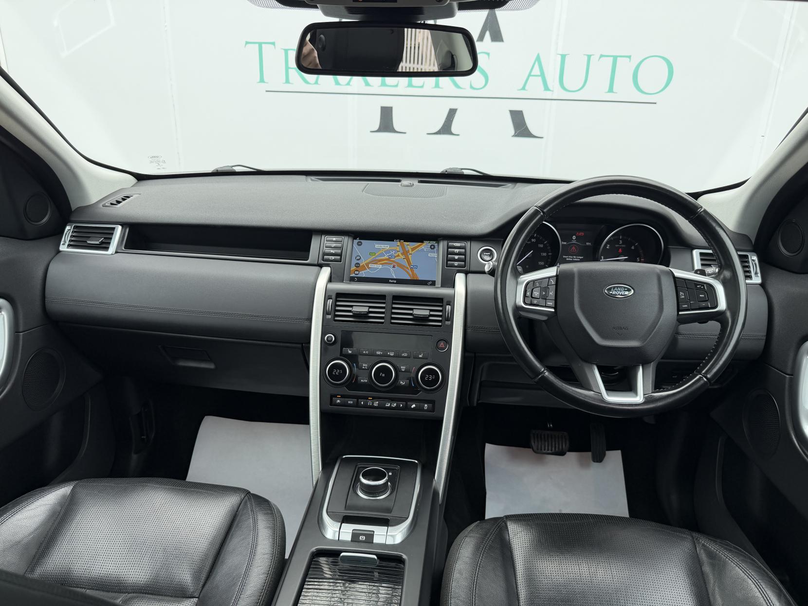 Land Rover Discovery Sport 2.0 TD4 HSE Black SUV 5dr Diesel Auto 4WD Euro 6 (s/s) (180 ps)