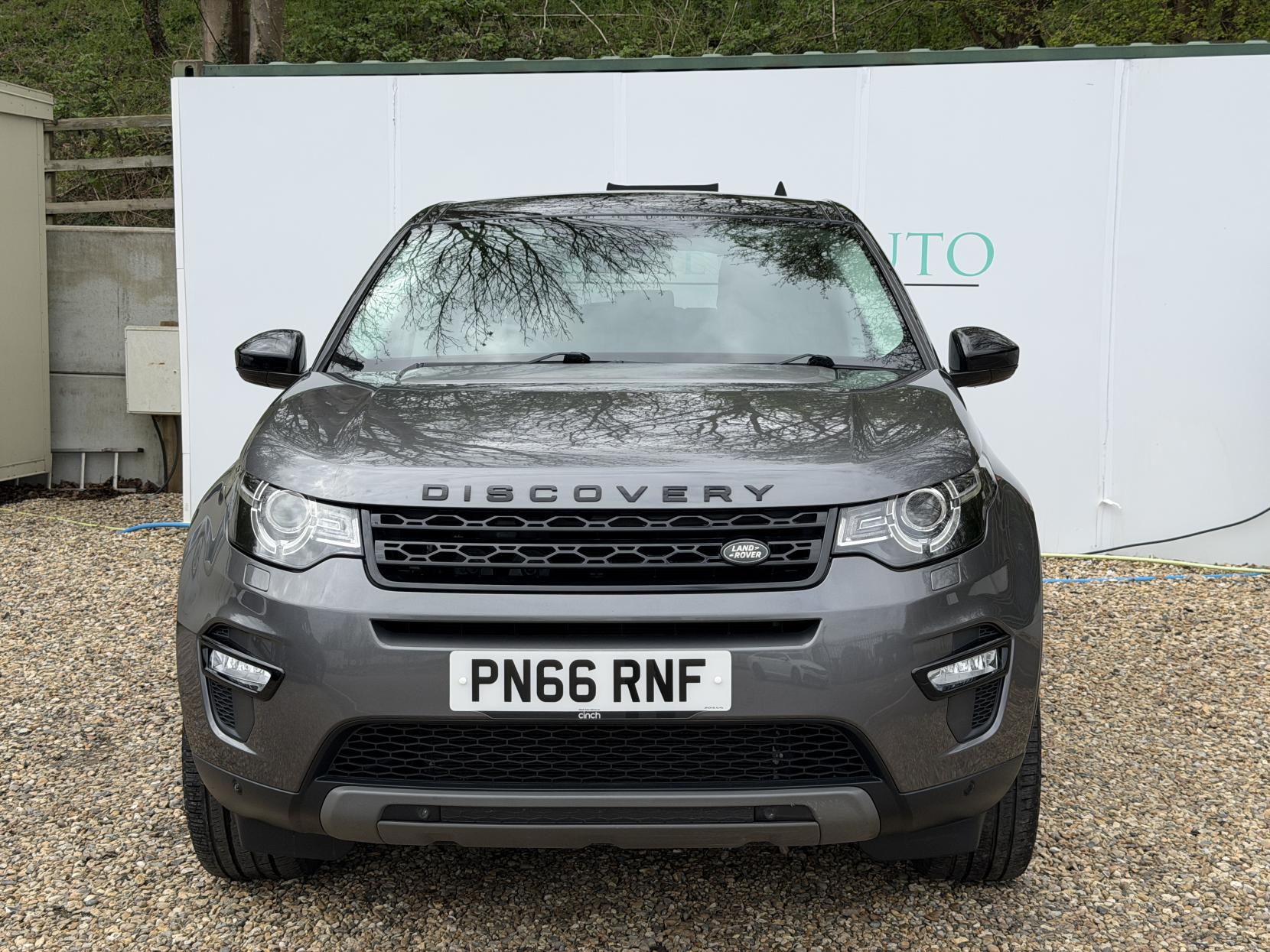 Land Rover Discovery Sport 2.0 TD4 HSE Black SUV 5dr Diesel Auto 4WD Euro 6 (s/s) (180 ps)